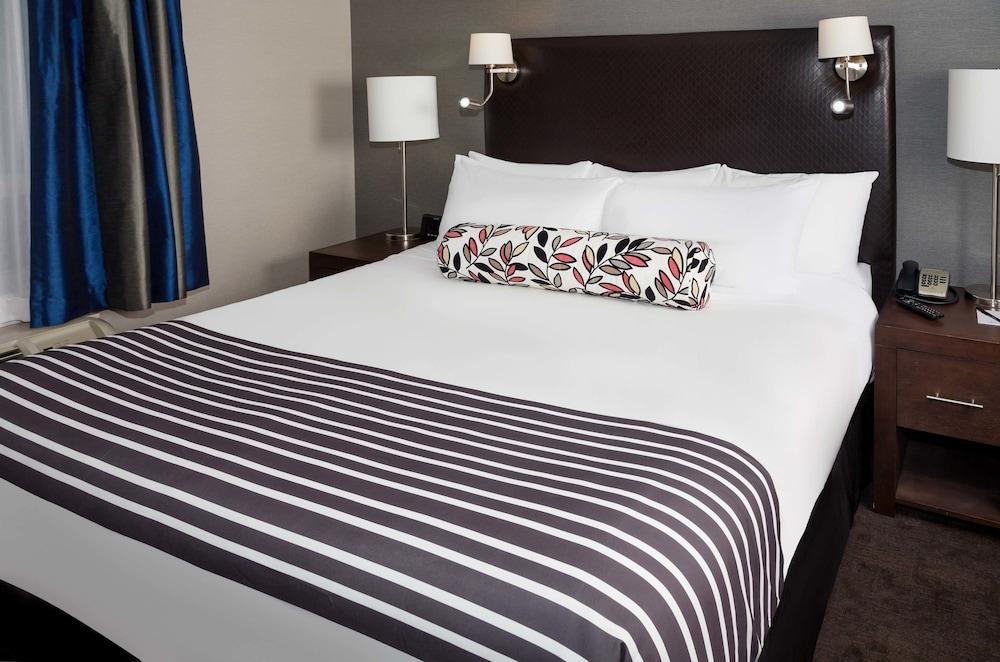 Sandman Signature Edmonton South Hotel מראה חיצוני תמונה